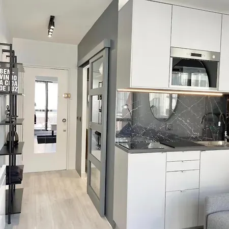 Apartman Charming Studette With Balcony Paris La Defense Puteaux